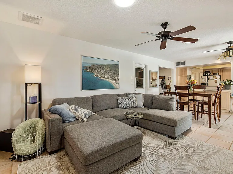3117 S Jentilly Ln — Photo 14