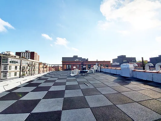 Rented by HTB REALTY LLC | media 9