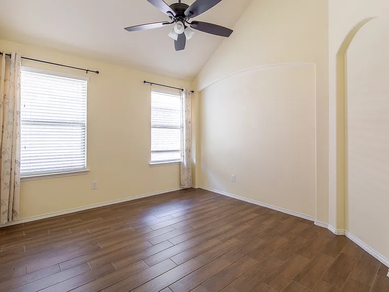 1912 Christopher Creek Dr — Photo 18
