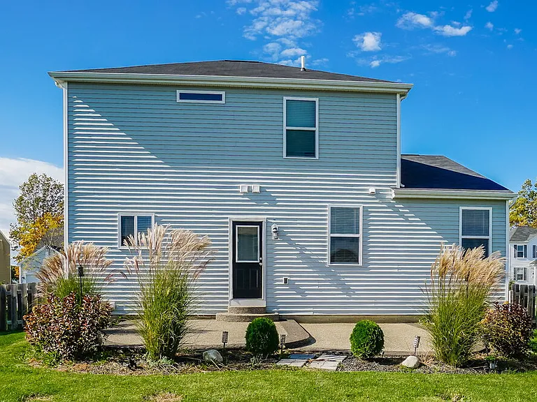 259 Glen Crossing Dr — Photo 17
