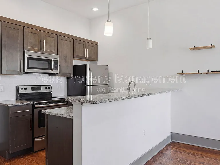 1213 Hull St — Photo 8