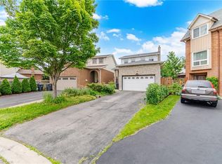 4070 Pavillion Ct, Mississauga, ON L5B 2W1