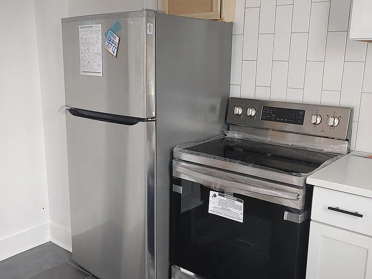 4010 Butler St #2 — Photo 7