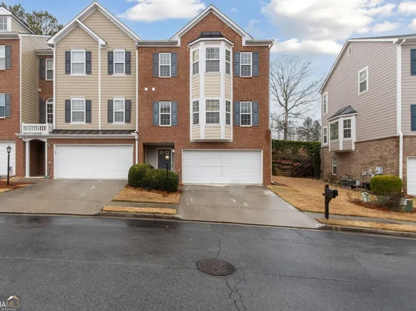 400 Eagle Tiff Dr, Sugar Hill, GA 30518