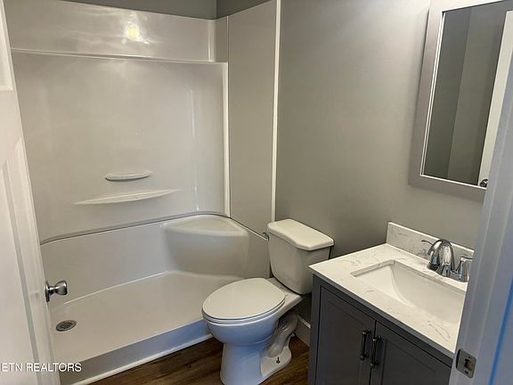 5th image of 1101 W Baxter Ave NW