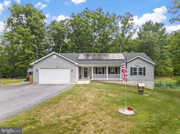 120 Cheran Ln, Winchester, VA 22603