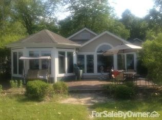 7188 Walnut Hill Rd, Manitou Beach, MI 49253