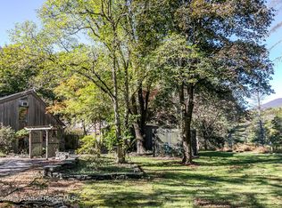 60 Phillips Rd, Saugerties, NY 12477