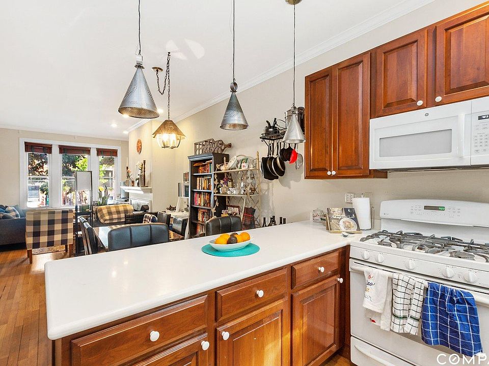 1st image of 3850 N Southport Ave #1K