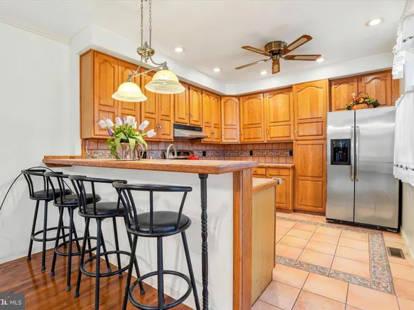 521-525 Mifflin St, Philadelphia, PA 19148