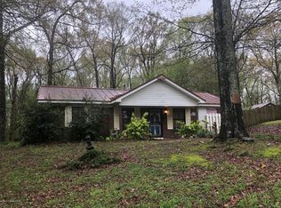 5561 Caroline Dr, Horn Lake, MS 38637