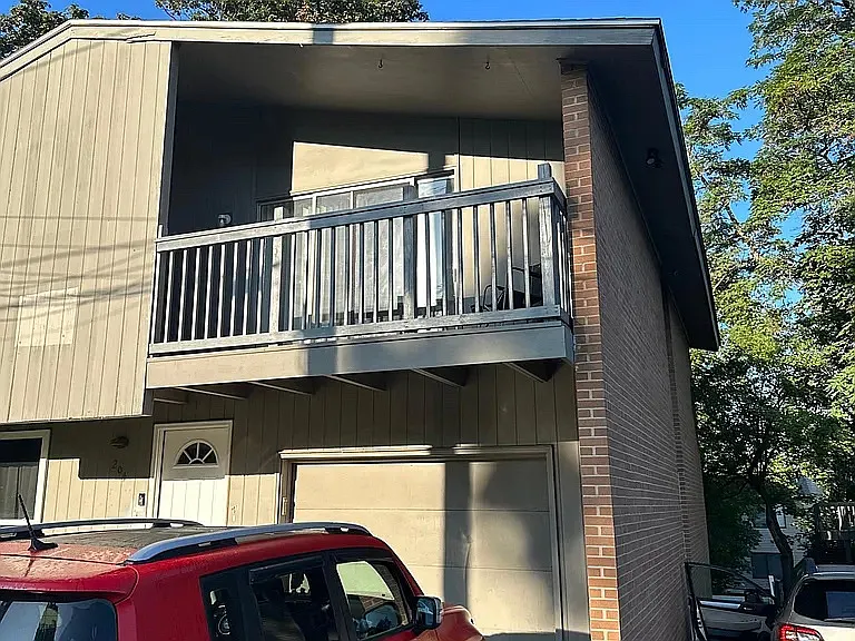 204 Ostrom Ave #3 — Photo 9