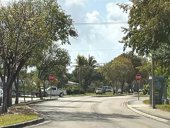 5th image of 1071 NE 200th Ln