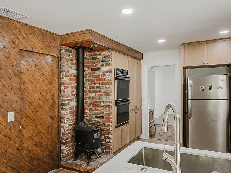 39218 Oak Glen Rd — Photo 9