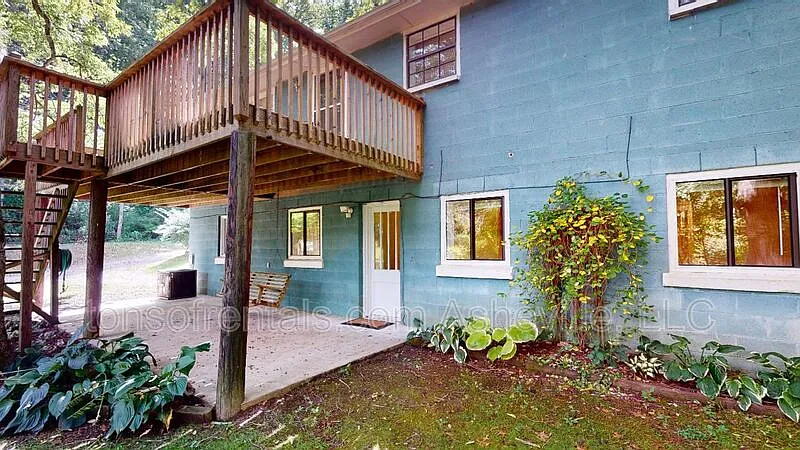 1 bed, 1.0 bath, 650 sqft, $950 — Photo 1