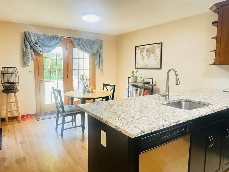 12 Hickory Ln #12 — Photo 3