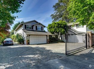 11631 SE 256th St, Kent, WA 98030