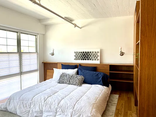 Sold by Corcoran | media 6