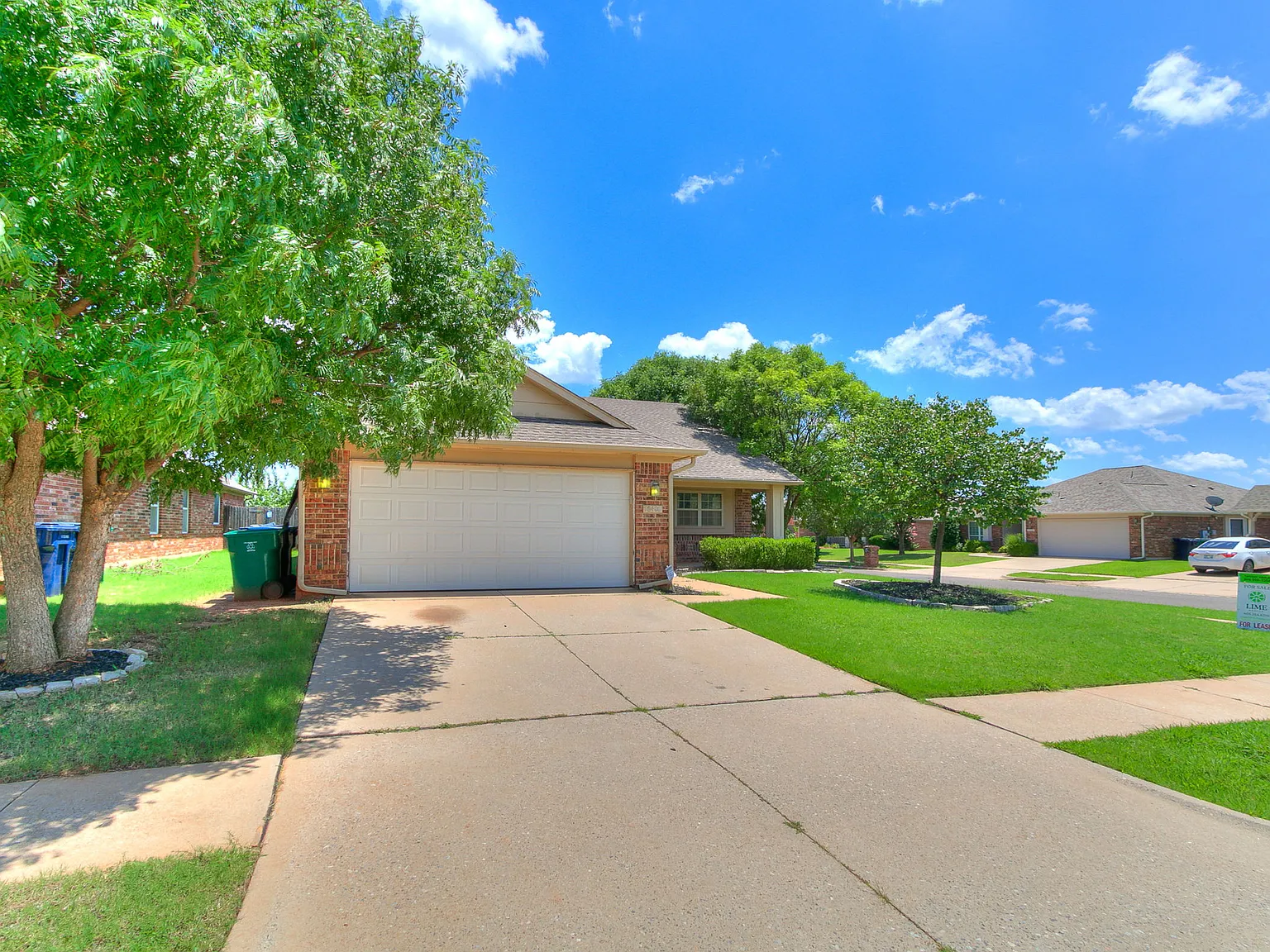 3 bed, 1451 sqft, $1,800 — Photo 2