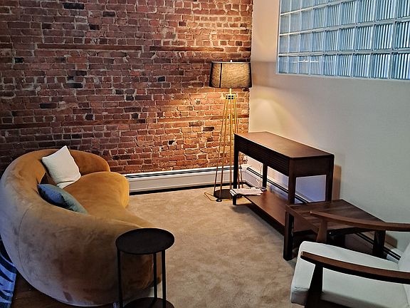 4th image of 24 68th St APT 2