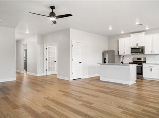 11949 SW 30th St, Yukon, OK 73099