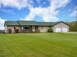 25100 Gage St, Dowagiac, MI 49047