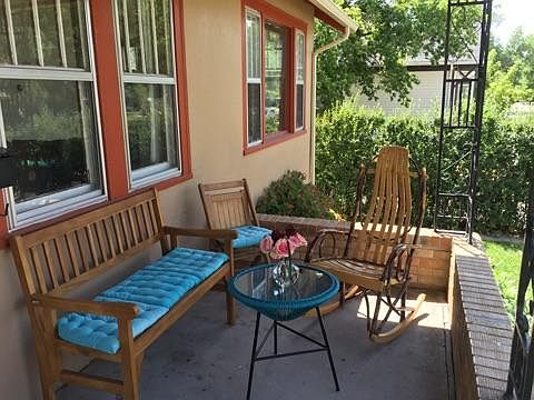 Front patio (house unfurnished)