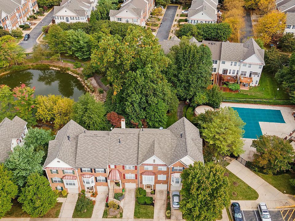 1st image of 11555 Laurel Lake Sq