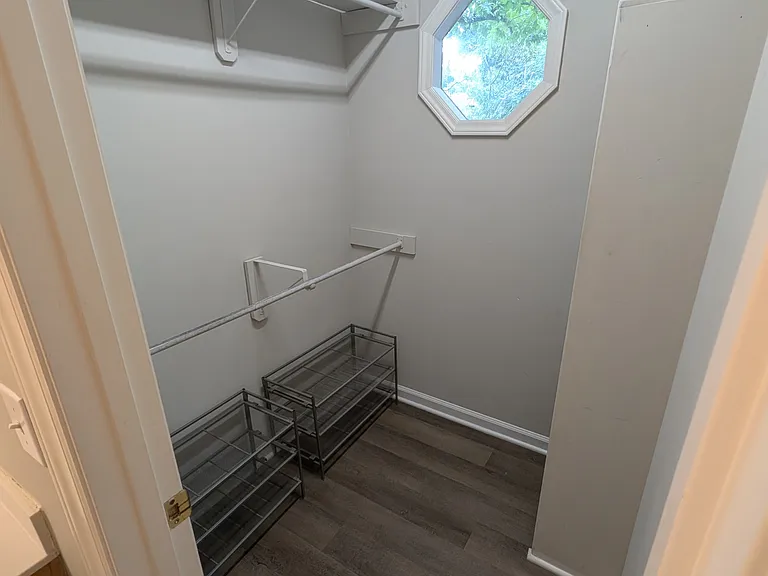 2900 Enson Pl — Photo 10