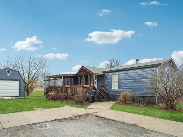 858 Collins Dr, Waukee, IA 50263