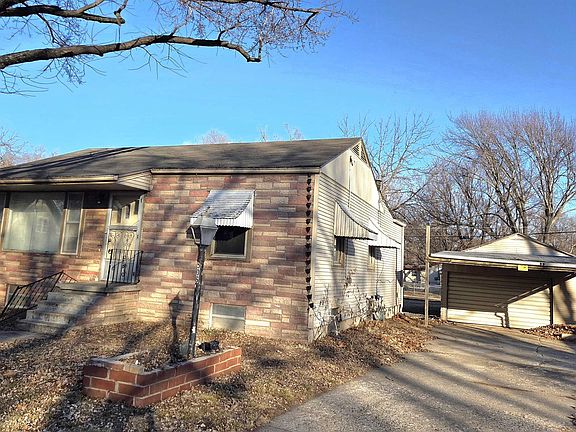 2nd image of 506 NE Wabash Ave