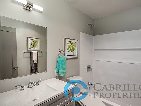4th image of 4571 Marlborough Dr #5