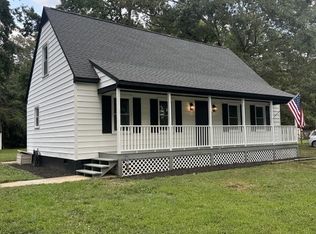 19 Old Memorial Dr, Sandston, VA 23150