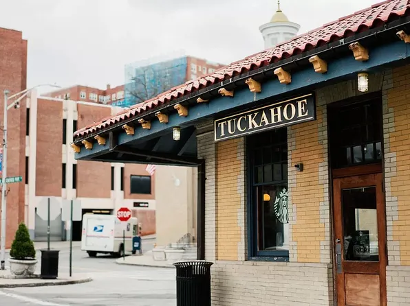 (undisclosed Address), Tuckahoe, NY 10707