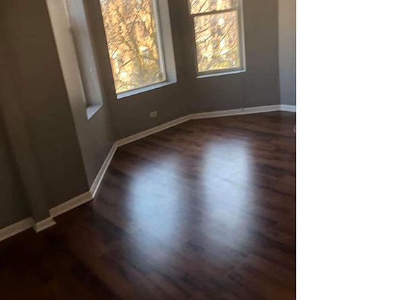 3rd image of 4622 S Calumet Ave #2S