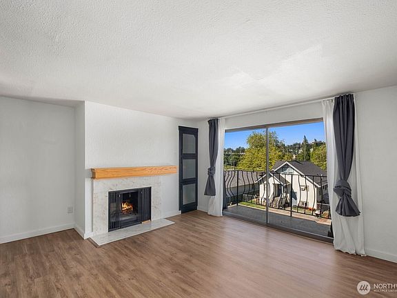 4th image of 435 Williams Avenue N #206