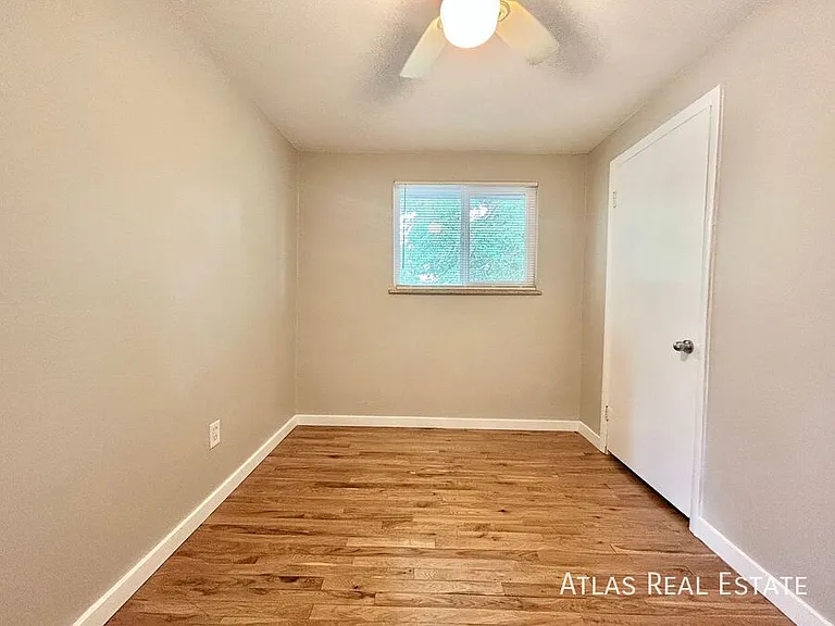 3825 S King St #3829 — Photo 10