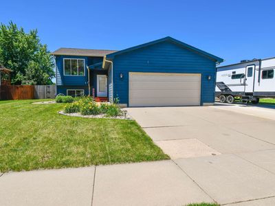 405 Augustana Ave, Harrisburg, SD, 57032