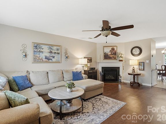 5th image of 4823 Manchineel Ln