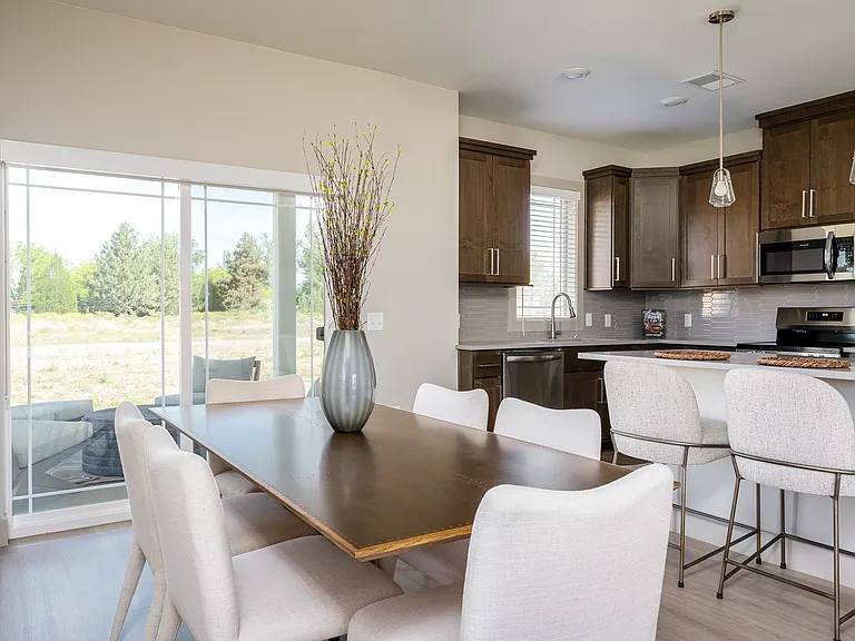 Tidewater Townhomes | Dining Room