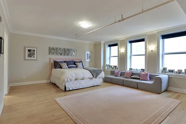 Rented by Corcoran | media 48