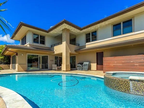 143 Keoneloa St, Wailuku, HI 96793