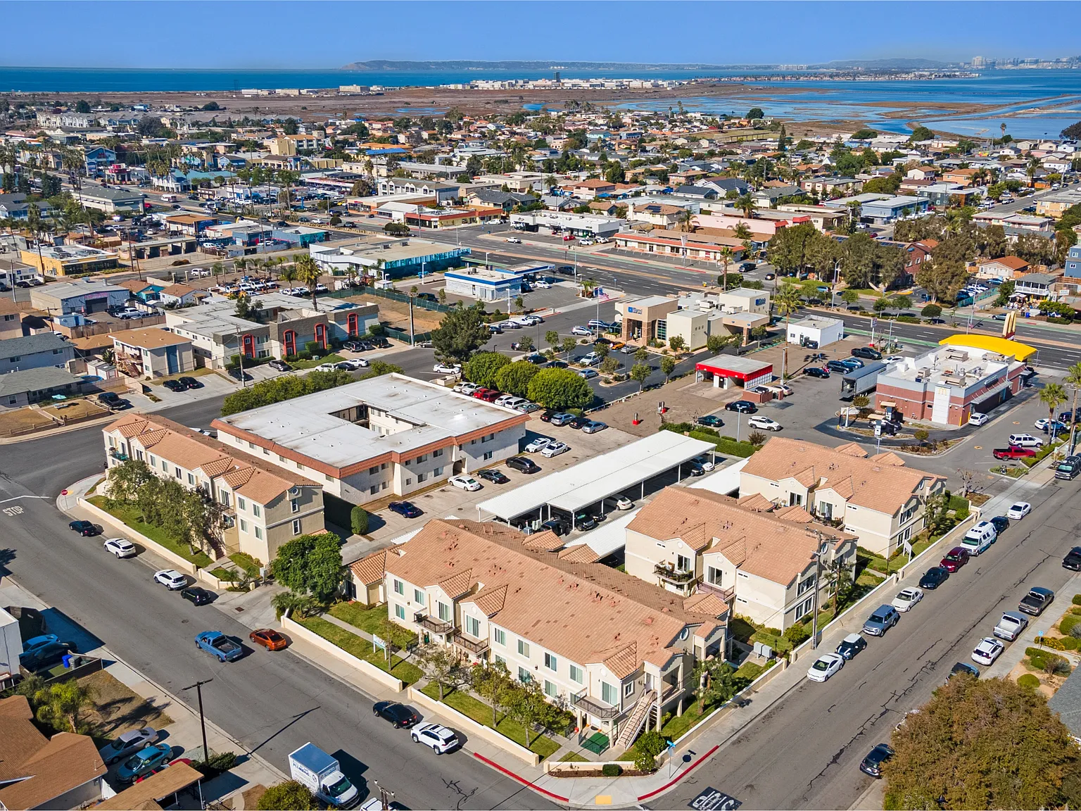 Rancho Coronado Condos — Photo 4