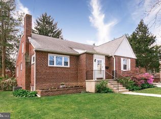 136 Thomas Ave, Maple Shade, NJ 08052