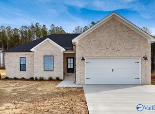 17814 Zehner Rd, Athens, AL 35611