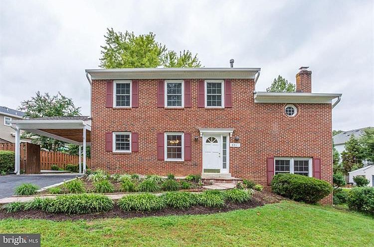 1st image of 801 Shahraam Ct SE