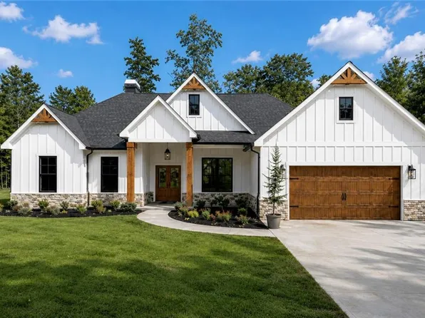 230 Banks Path, Dallas, GA 30157