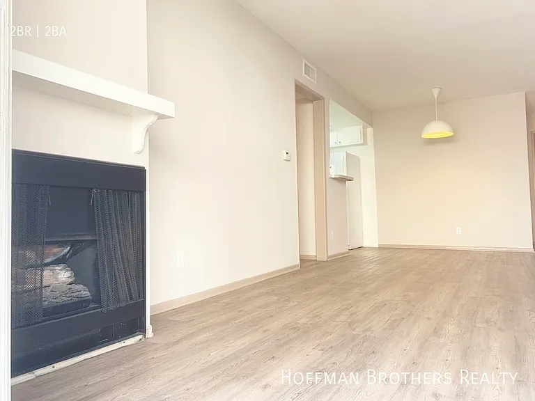 3132 Bagley Ave #209 — Photo 3