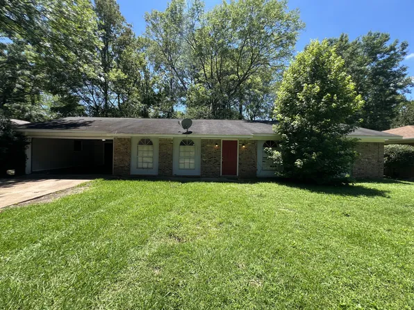 2915 Longwood Dr, Jackson, MS 39212