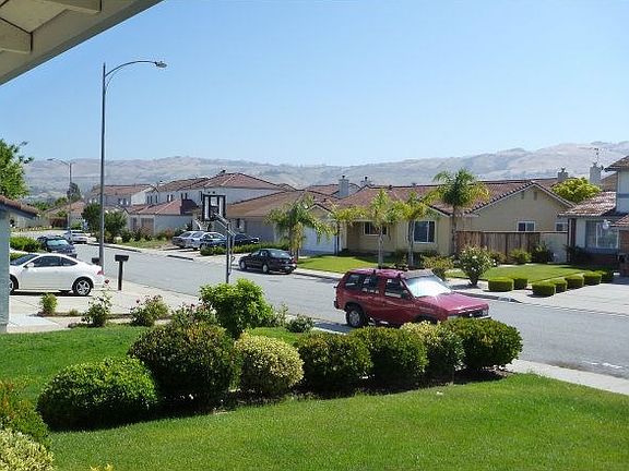 2nd image of 2457 Glen Duff Way